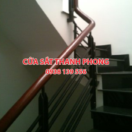 Cầu thang sắt lắp đặt tại tp hcm