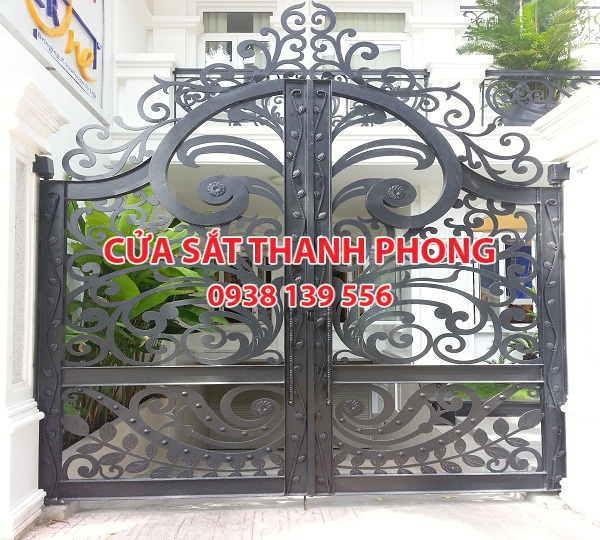 Mẫu cổng sắt CNC đẹp nghệ thuật