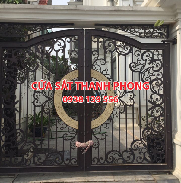 Mẫu cổng sắt CNC đẹp nghệ thuật