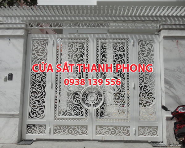 Mẫu cổng sắt CNC đẹp nghệ thuật