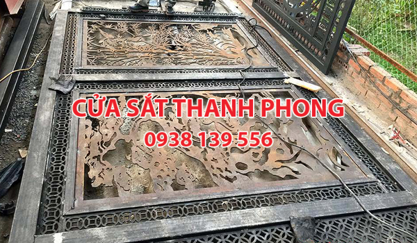Mẫu cổng sắt CNC đẹp nghệ thuật