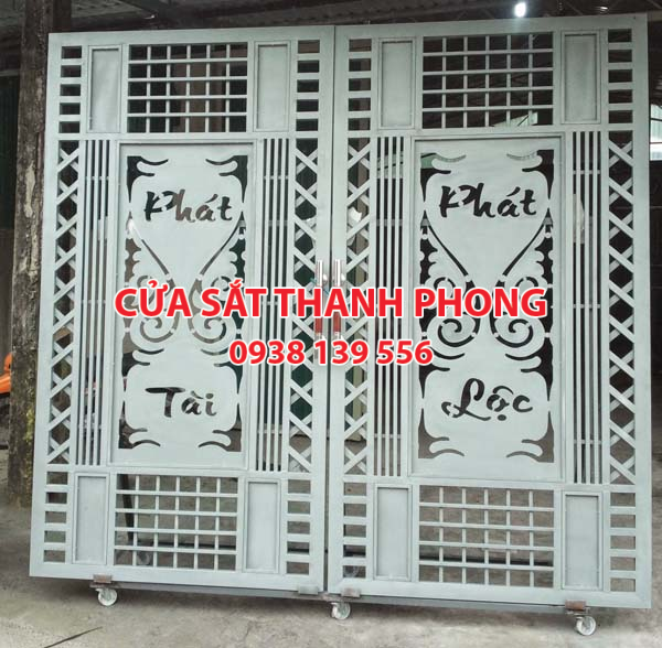 Mẫu cổng sắt CNC đẹp nghệ thuật